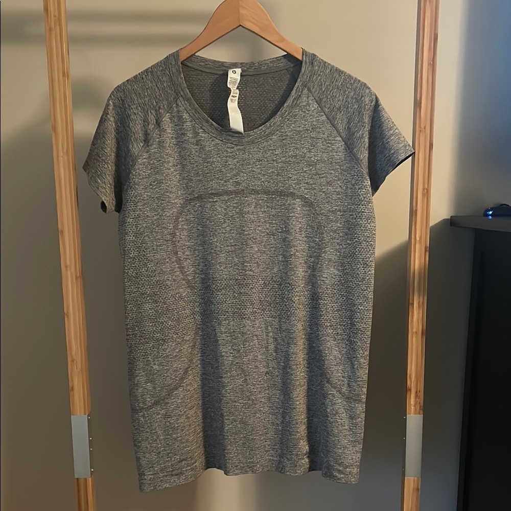 Lululemon Swiftly Shirt